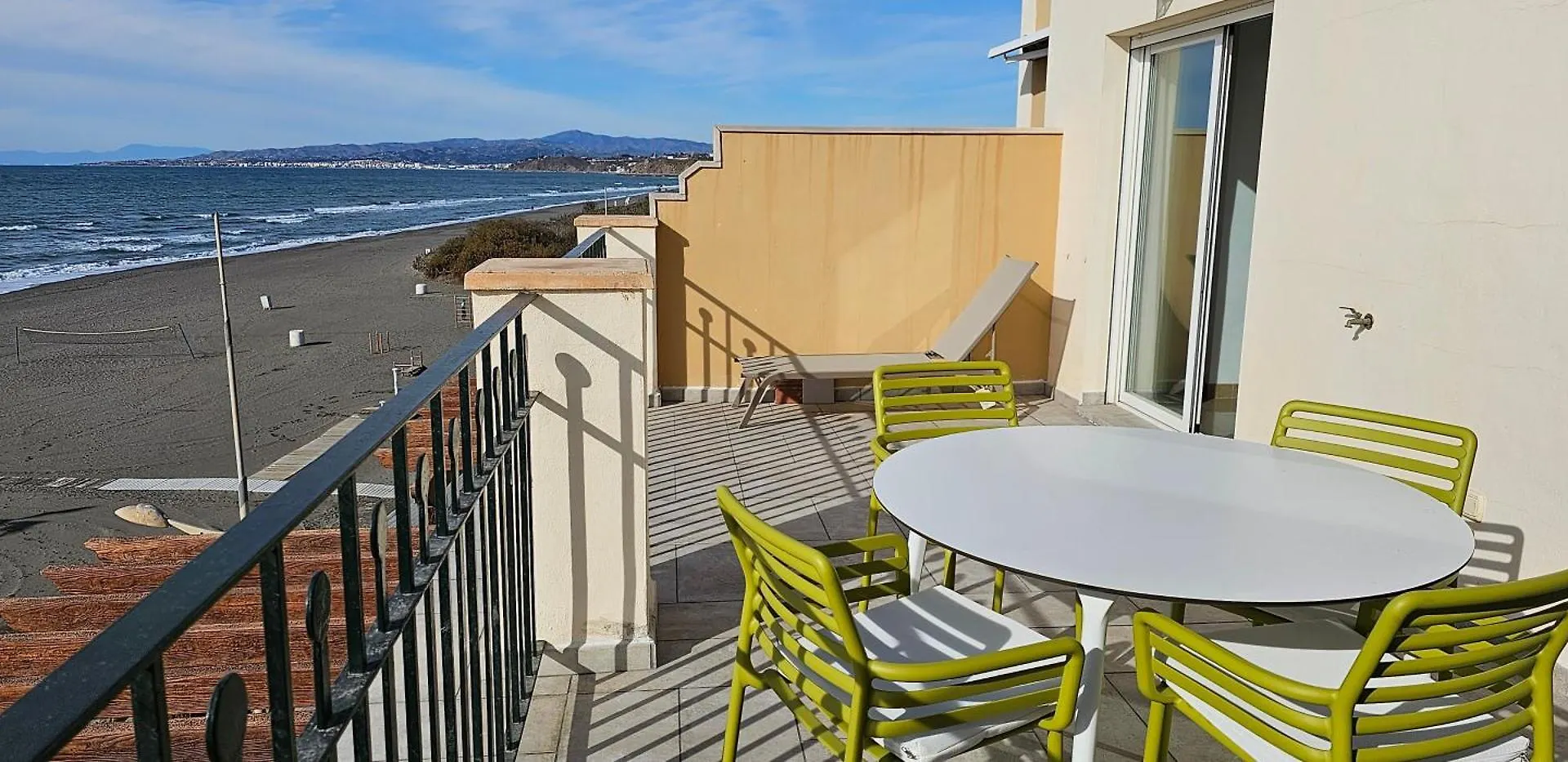 Euromar Beachfront & Parking Torrox