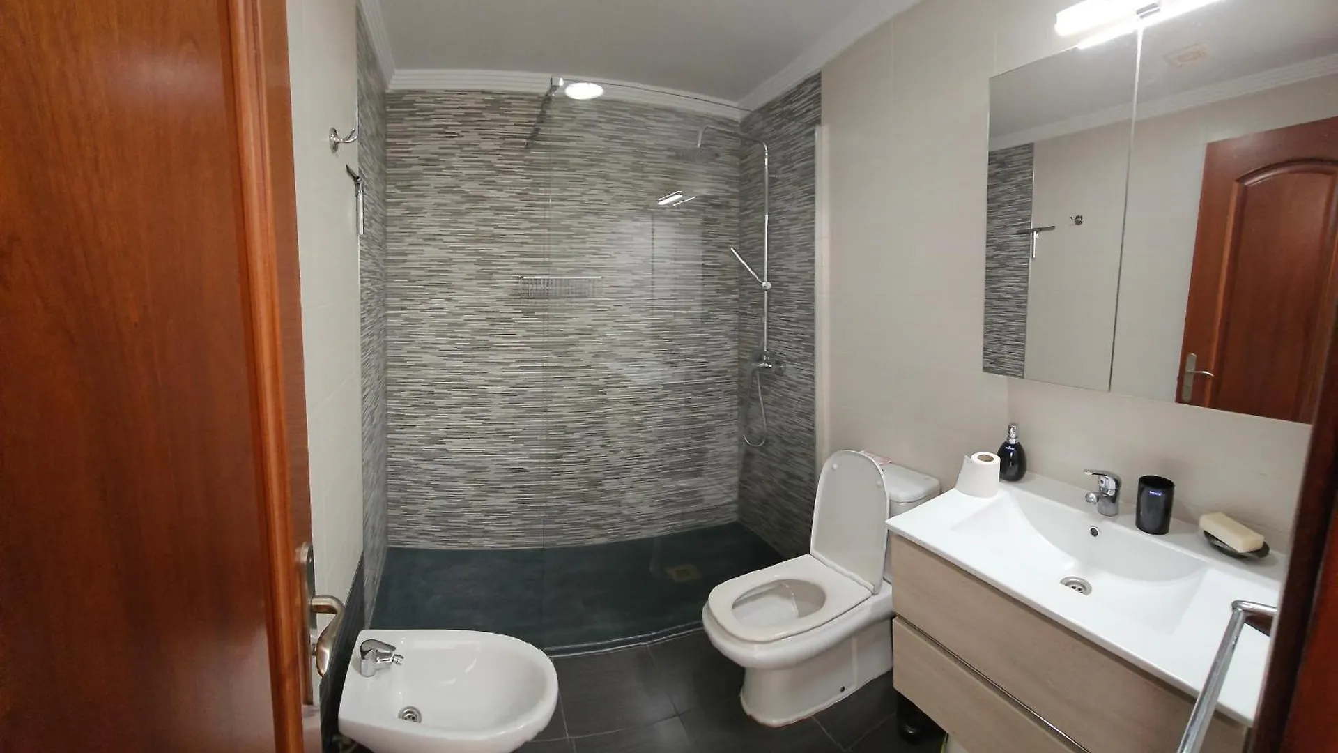 Euromar Beachfront & Parking Torrox Apartment